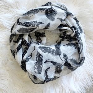 Francesca’s Lightweight Feather Pattern Scarf